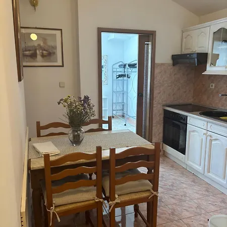 Appartamento Gorana With Swimming Pool *