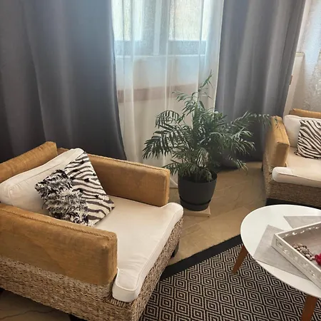 Gorana With Swimming Pool Appartamento