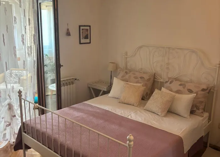 Gorana With Swimming Pool Appartamento